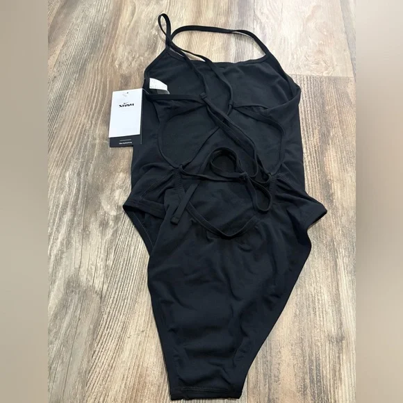 NWT Nike Hydrastrong Lace-Up Tie Back One-Piece - Picture 4 of 6